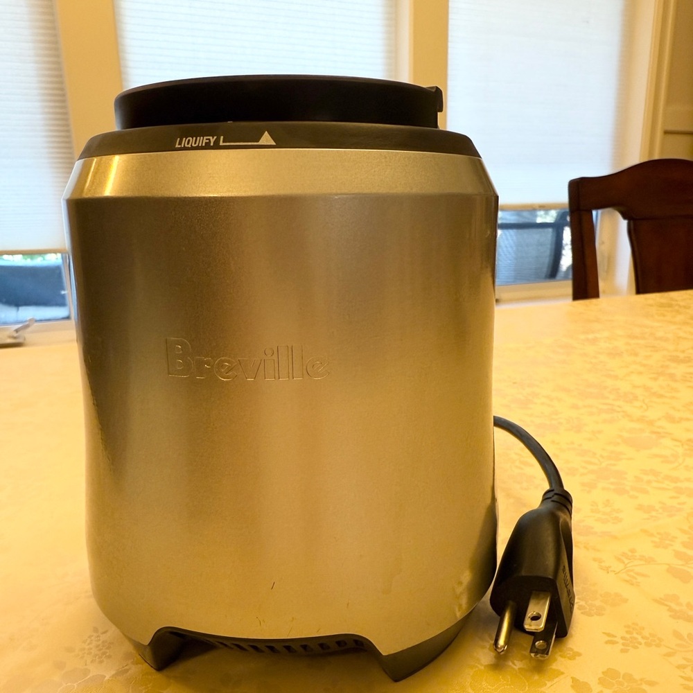 Breville Boss To Go Blender BPB-610 BALUSC Power Base Only